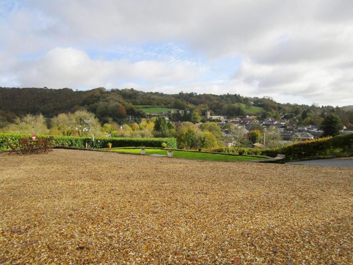 The Mount Villa Dulverton Exterior photo