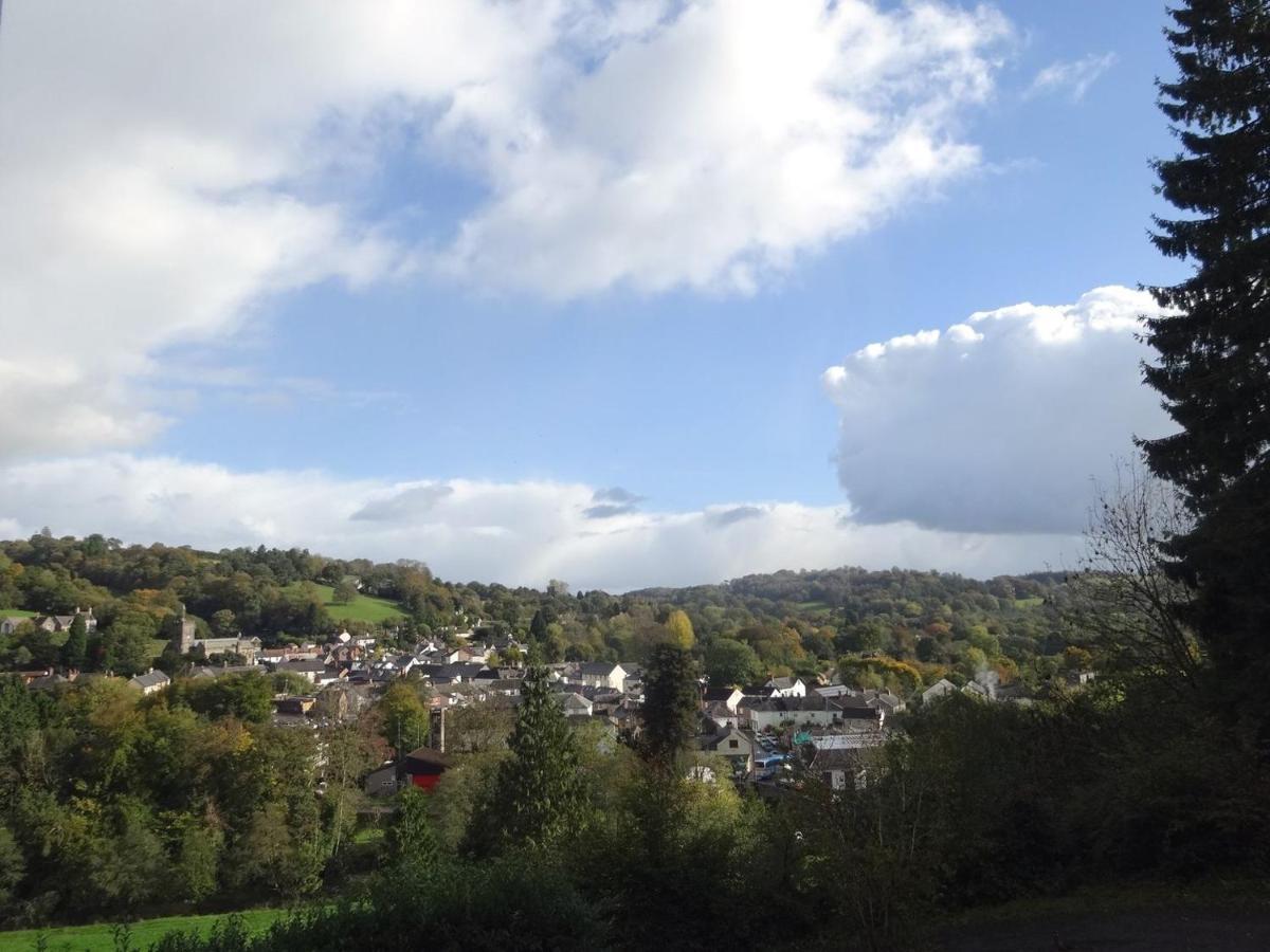 The Mount Villa Dulverton Exterior photo